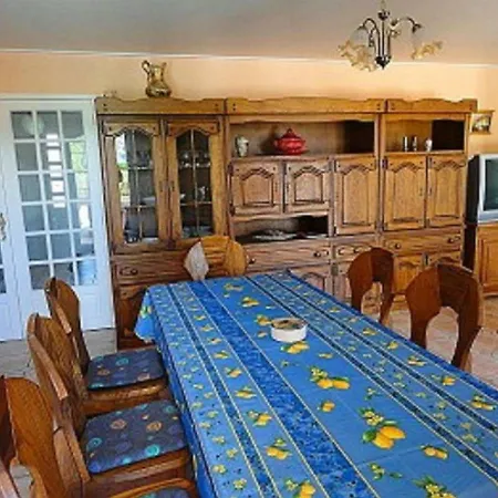 Petit Paradis